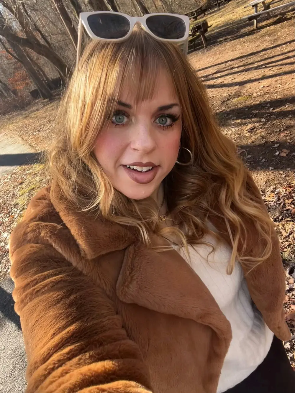 Emma Shorebreak visiting Karla's restaurant and Human Robot Brewing in New Hope Pennsylvania during winter