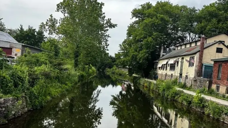 The Delaware and Raritan Canal towpath at Lambertville, New Jersey